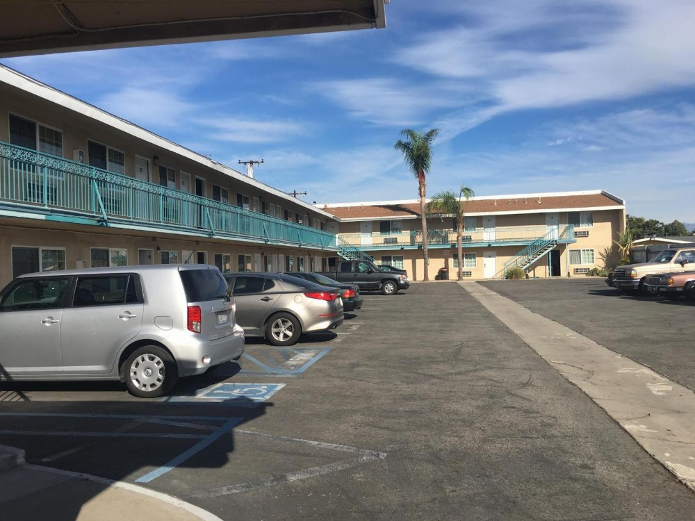 Castaway Motel Image 21